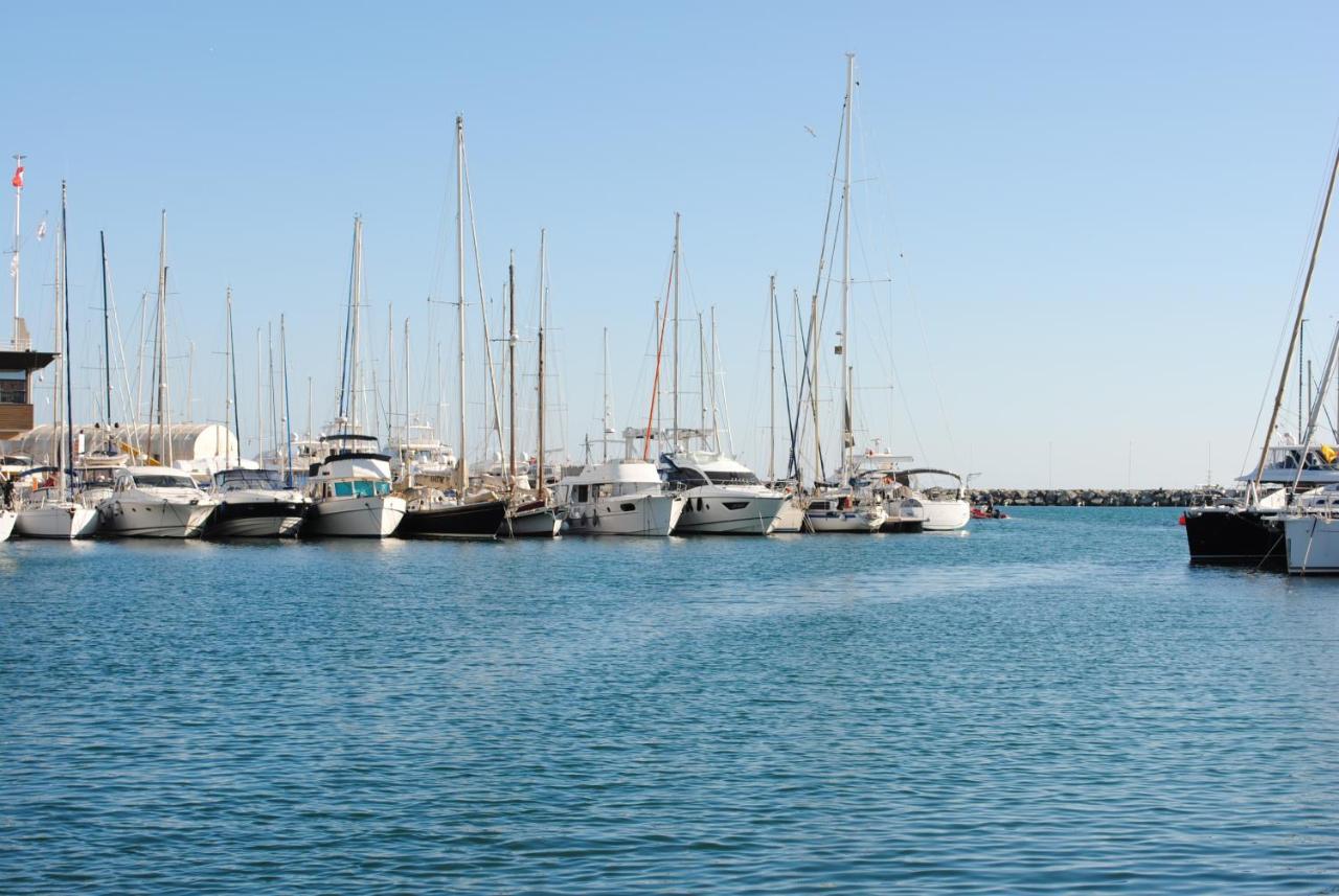 Allo-nautic Botel *